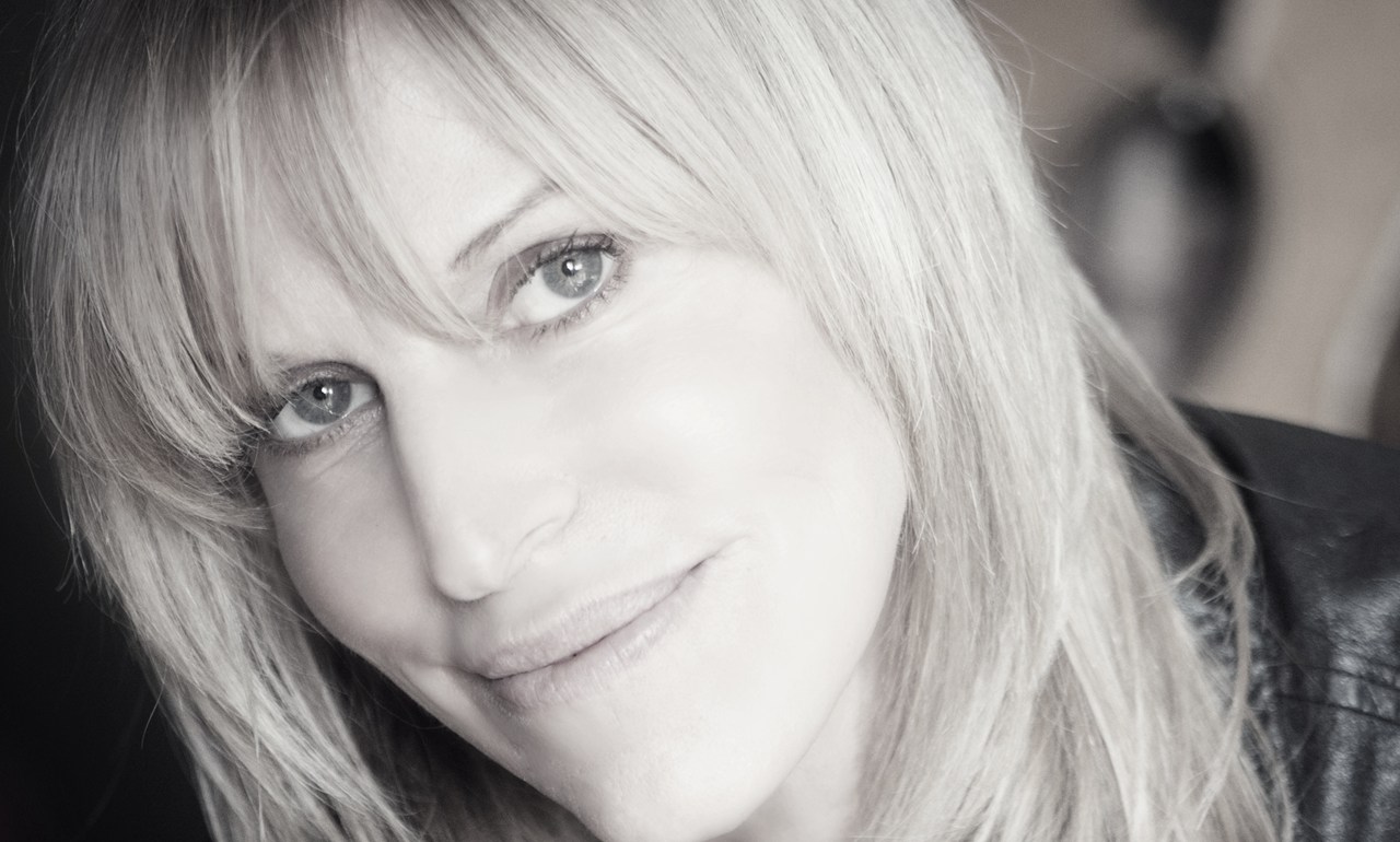 Lizanne Knott